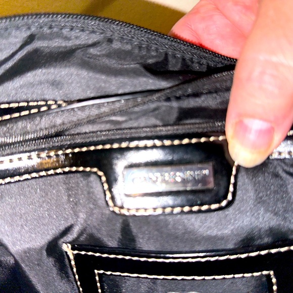 EUC Giani Bernini black satchel with clean separate zipped compartments GB logo - Picture 7 of 9